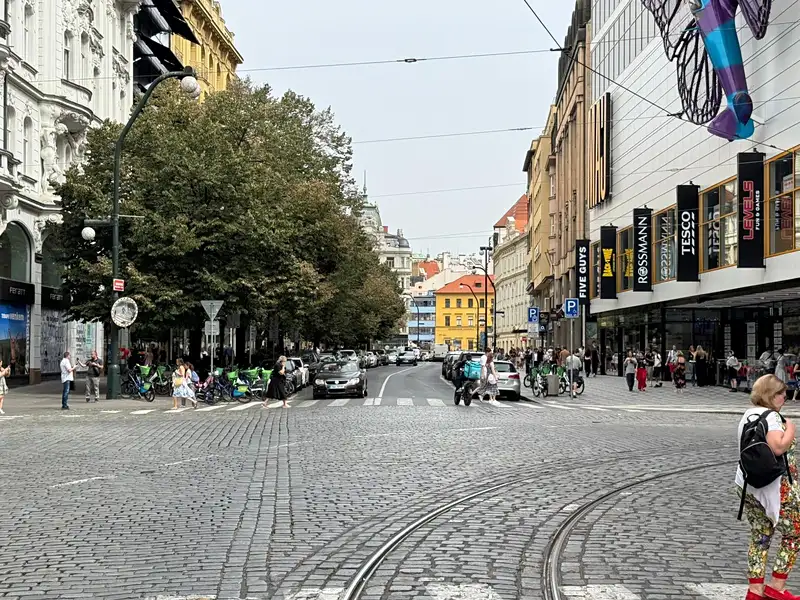 Pronájem obchodního prostoru 300 m², Praha – náhled fotky 1