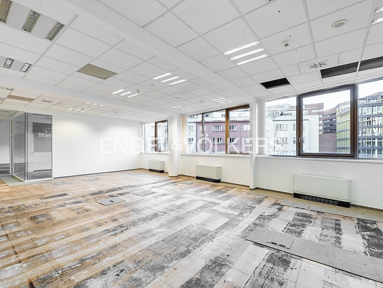 Комерційне приміщення в оренду, 883 м² (10 з 13)