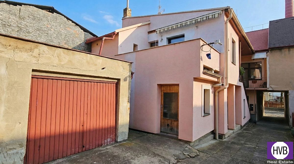Prodej rodinného domu 300 m², pozemek 213 m² – fotografie 5