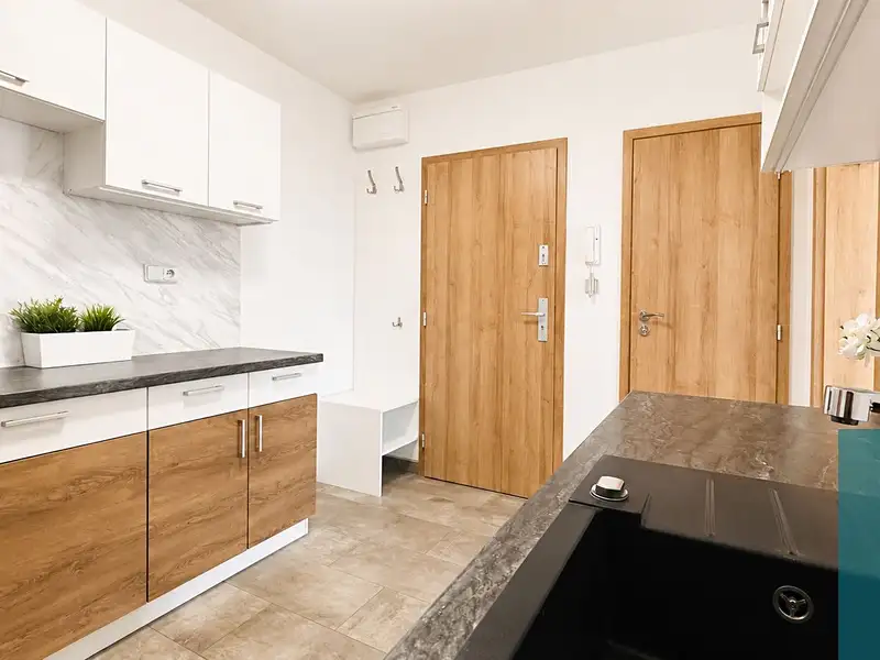 Pronájem bytu 2+1 62 m², Kroměříž – náhled fotky 2