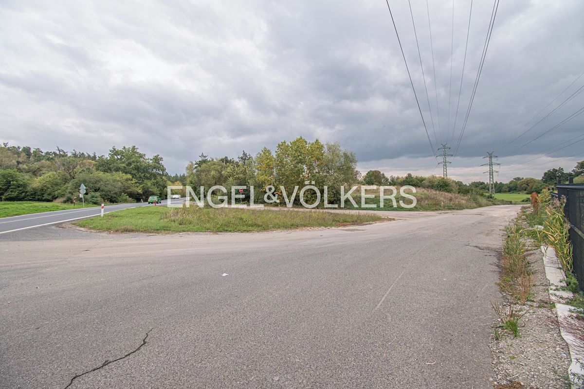 Pronájem komerčního pozemku 4050 m² – fotografie 3