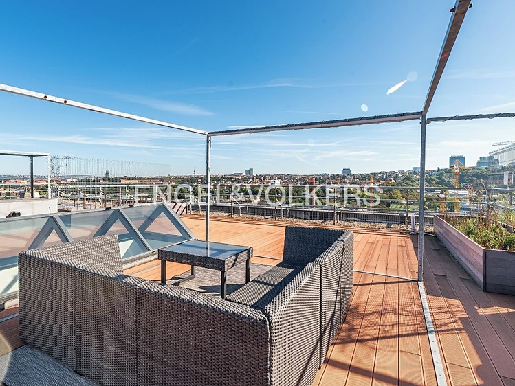 Квартира 3+kk в оренду, 288 м² (3 з 18)