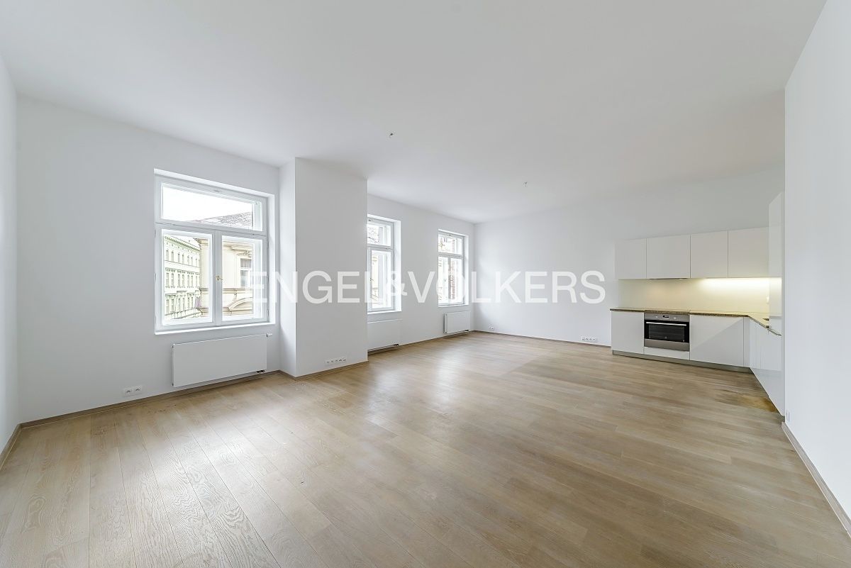 Pronájem bytu 3+kk 102 m²