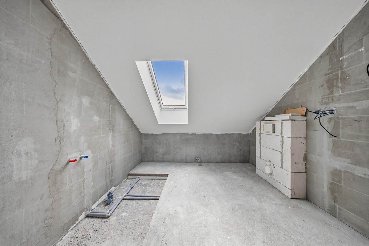 Prodej rodinného domu 241 m², pozemek 336 m² – fotografie 4