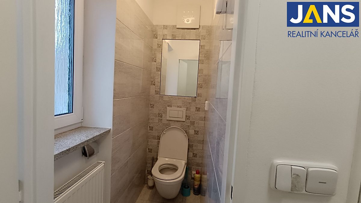 Pronájem bytu 2+1 63 m² – fotografie 4