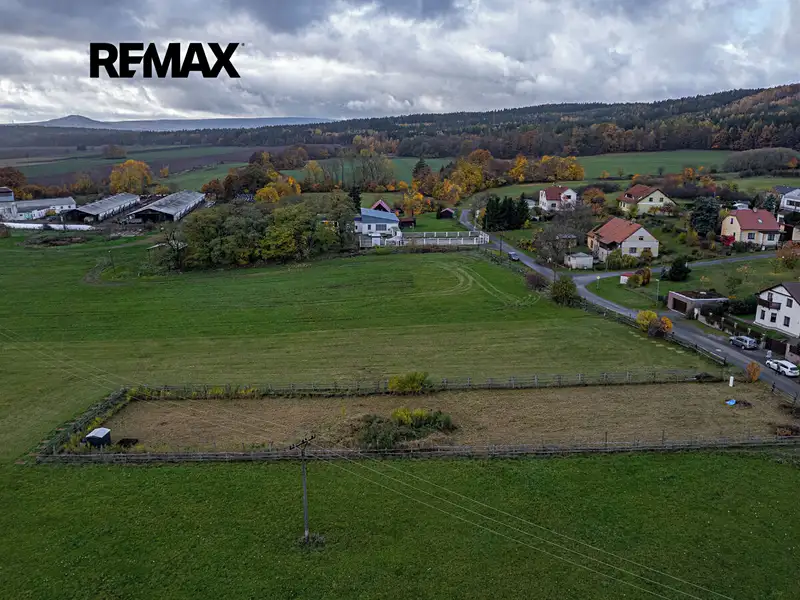 Prodej stavebního pozemku 1487 m², Pičín – náhled fotky 2
