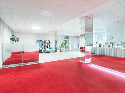 Комерційне приміщення в оренду, 350 м² (2 з 8)