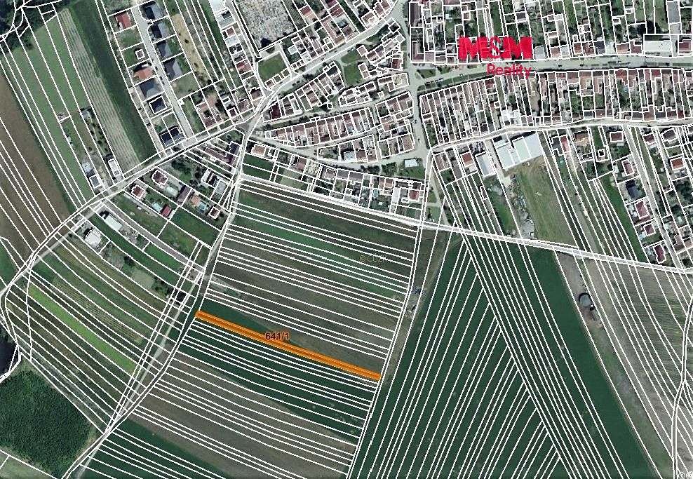 Prodej pole 785 m², Uherčice – fotka 1 z 3