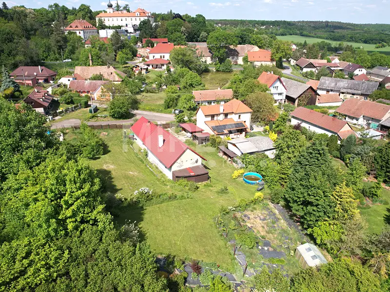 Prodej stavebního pozemku 963 m², Loučeň – náhled fotky 1