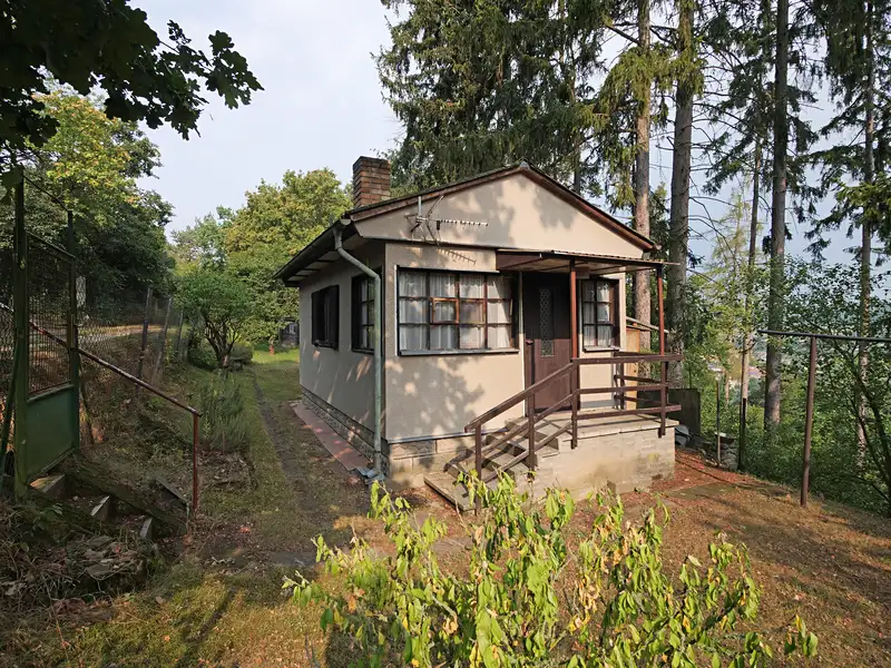 Prodej chaty 25 m², pozemek 293 m², Zadní Třebaň – náhled fotky 1