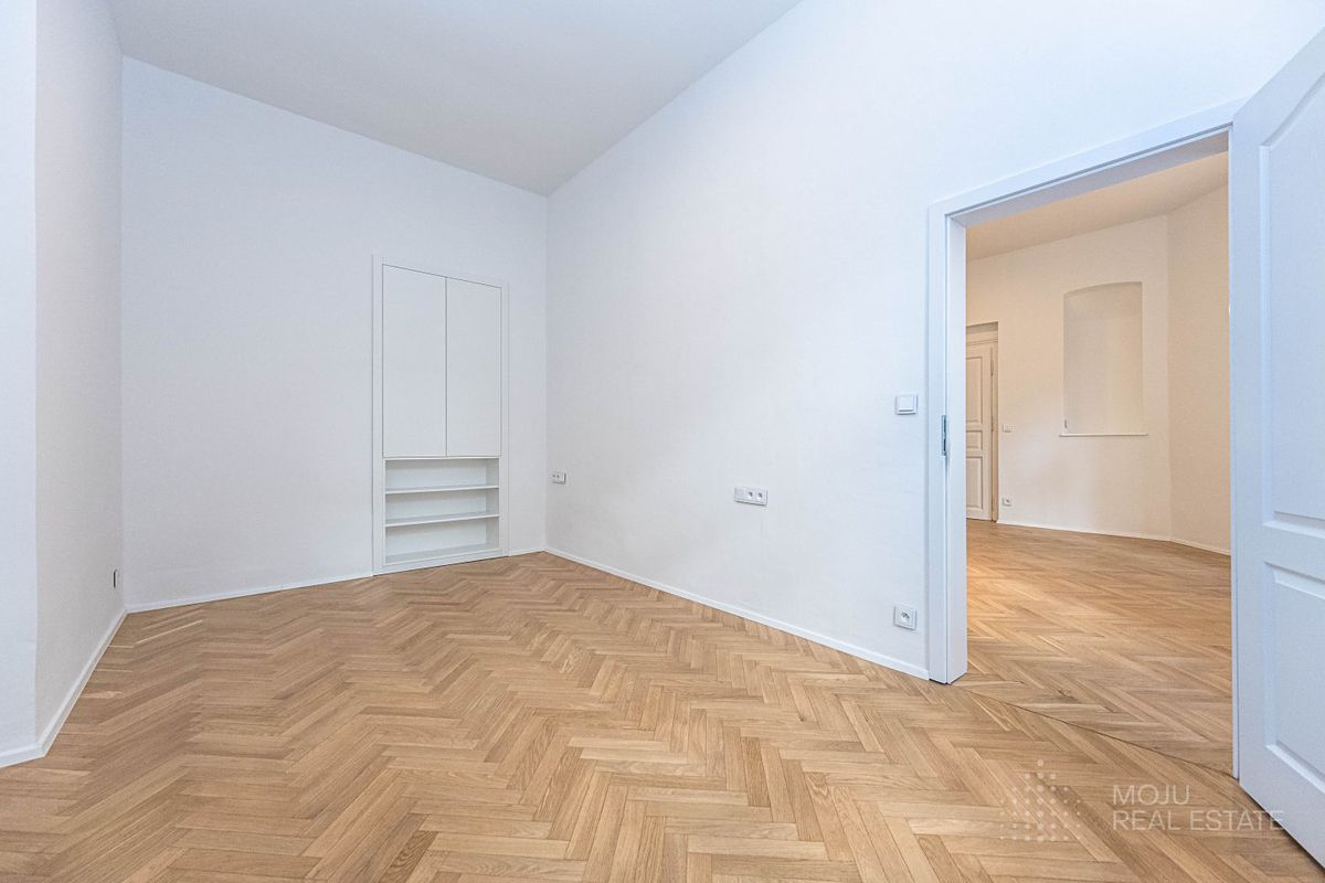 Pronájem bytu 2+kk 43 m² – fotografie 4