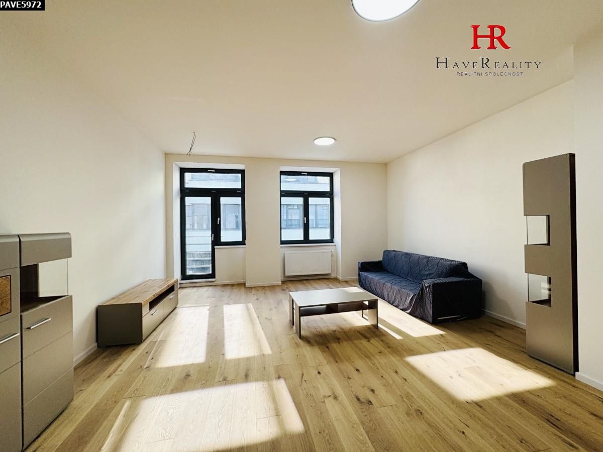 Pronájem bytu 2+kk 77 m² – fotografie 2
