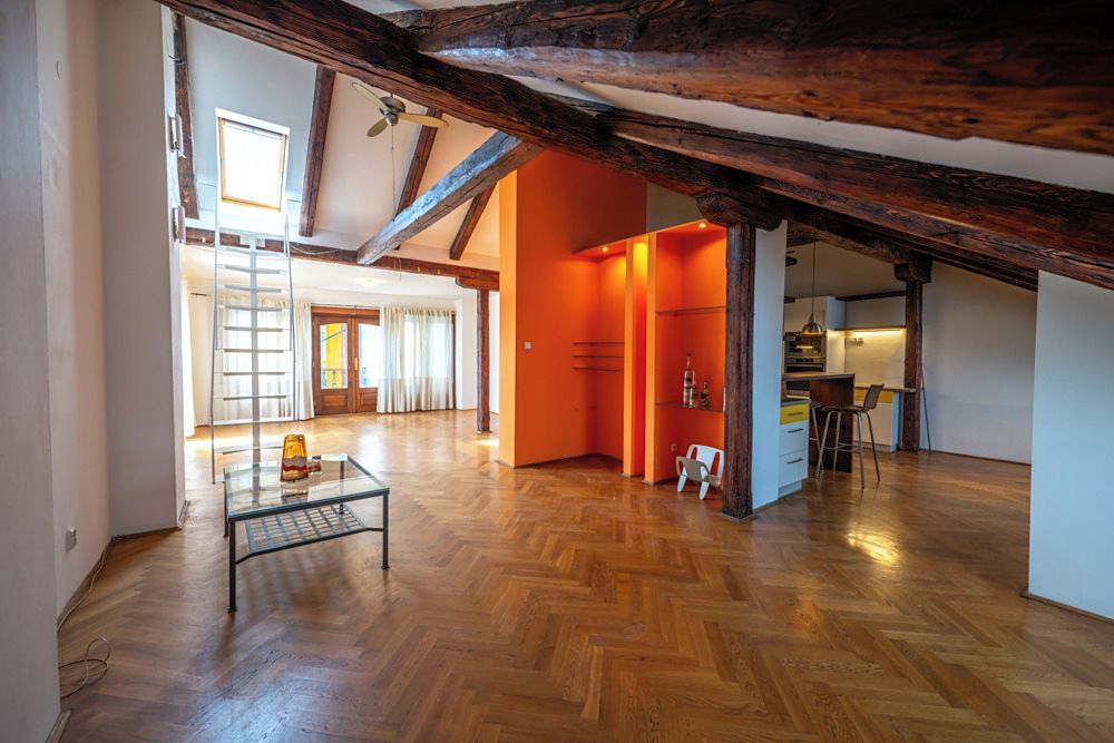 Pronájem bytu 3+kk 164 m²