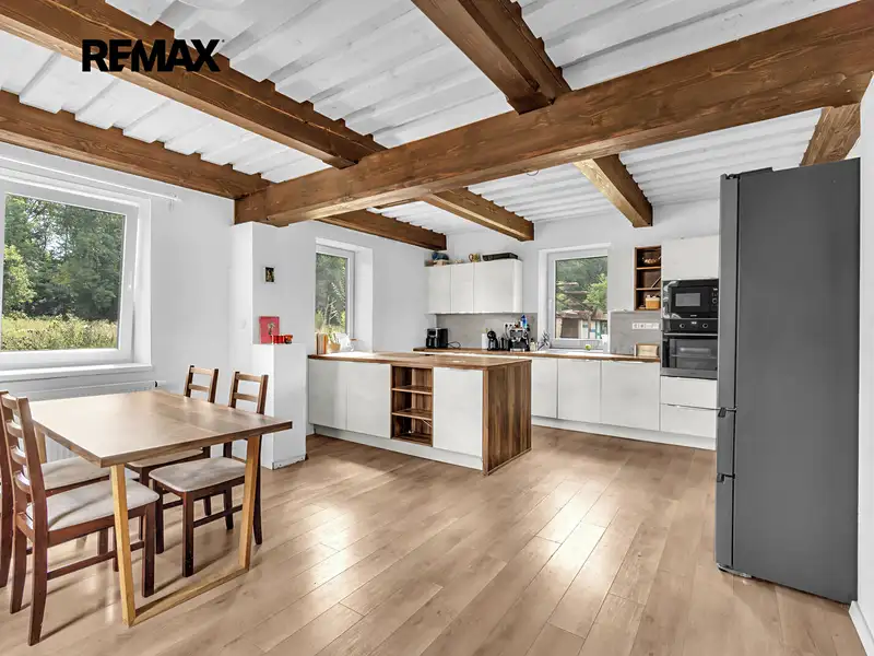 Prodej rodinného domu 136 m², pozemek 970 m², Lužany – náhled fotky 3