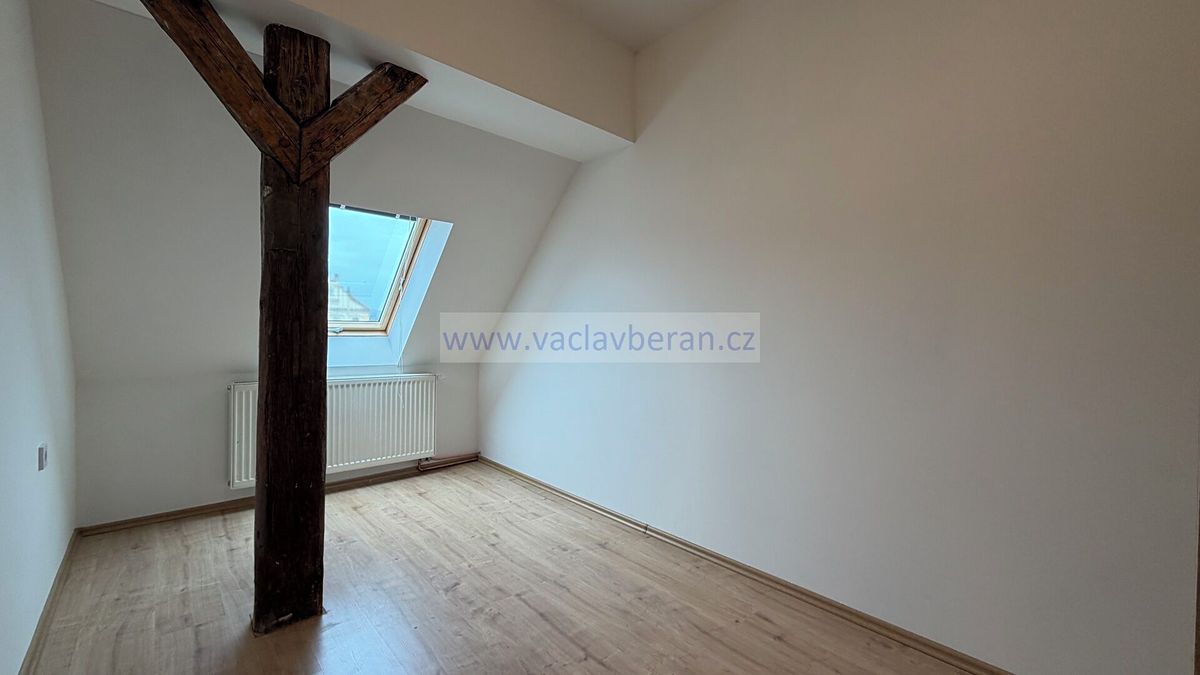 Pronájem bytu 2+1 45 m² – fotografie 5