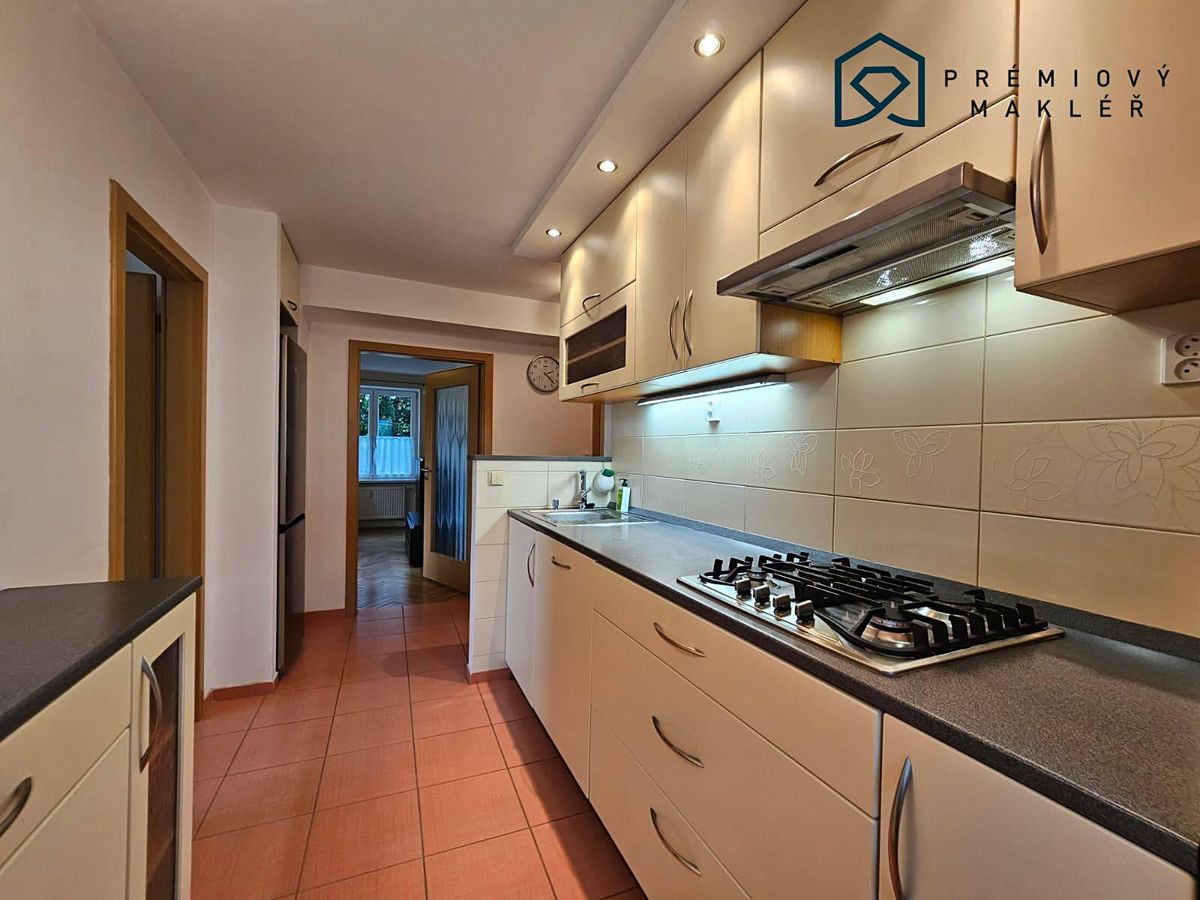 Pronájem bytu 3+1 60 m² – fotografie 3