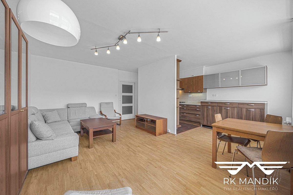Pronájem bytu 3+kk 70 m² – fotografie 2