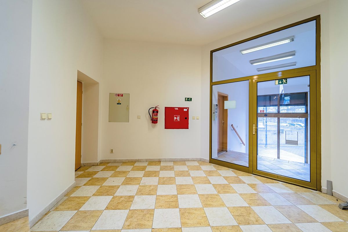 Pronájem skladového prostoru 11 m² – fotografie 2