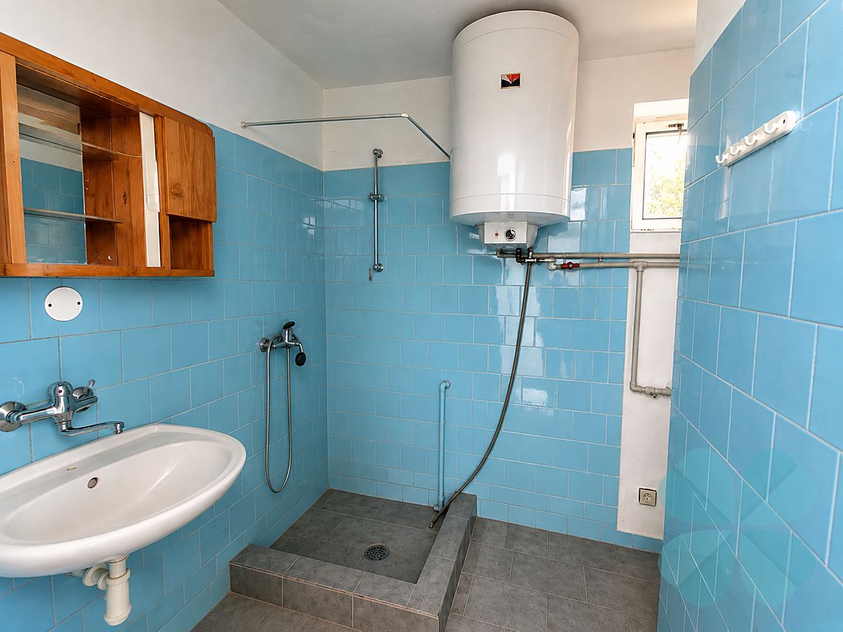 Prodej rodinného domu 160 m², pozemek 2075 m² – fotografie 4