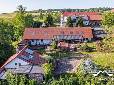 Prodej  rodinného domu 270 m², pozemek 3 755 m²