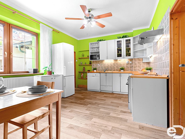 Prodej domu, 195 m² (3 z 24)