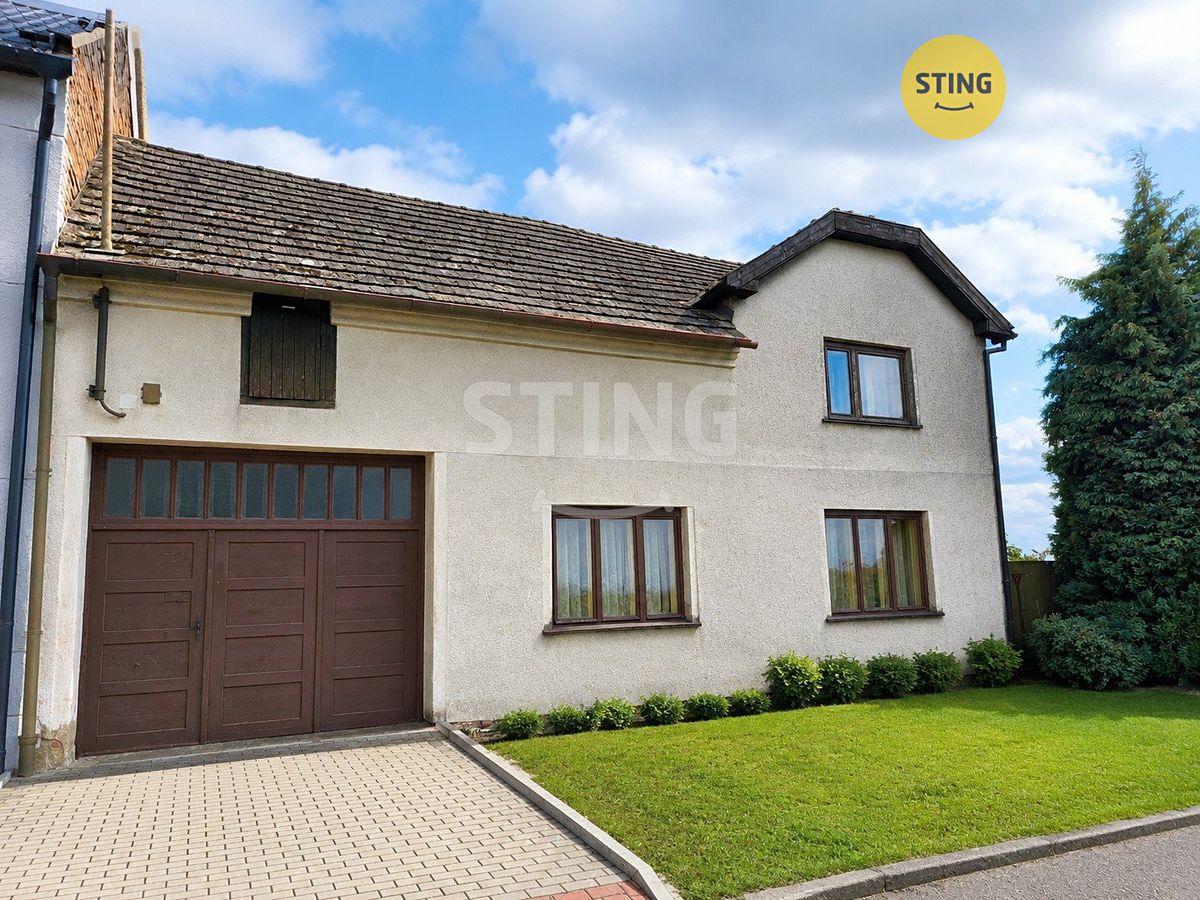 Prodej rodinného domu 140 m², pozemek 684 m²