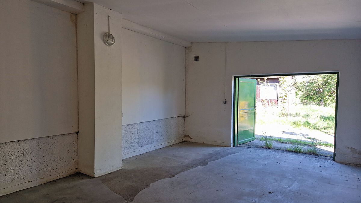 Pronájem garáže 30 m² – fotografie 3