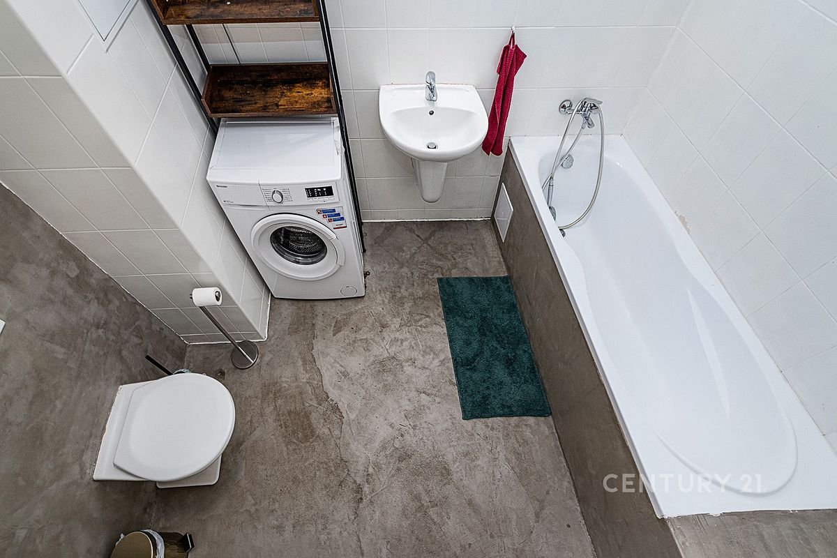Pronájem bytu 2+kk 58 m² – fotografie 4