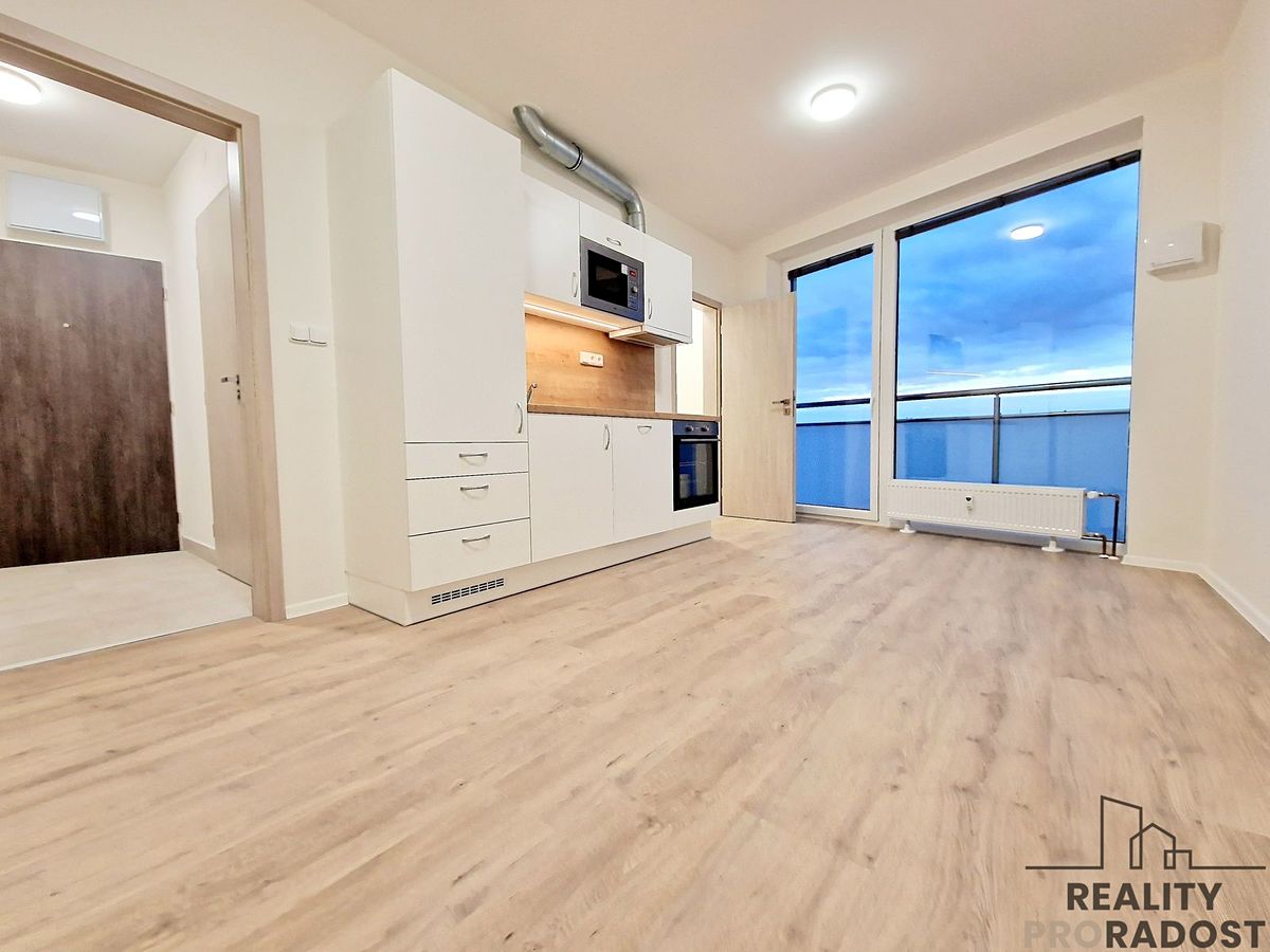 Pronájem bytu 1+kk 27 m²