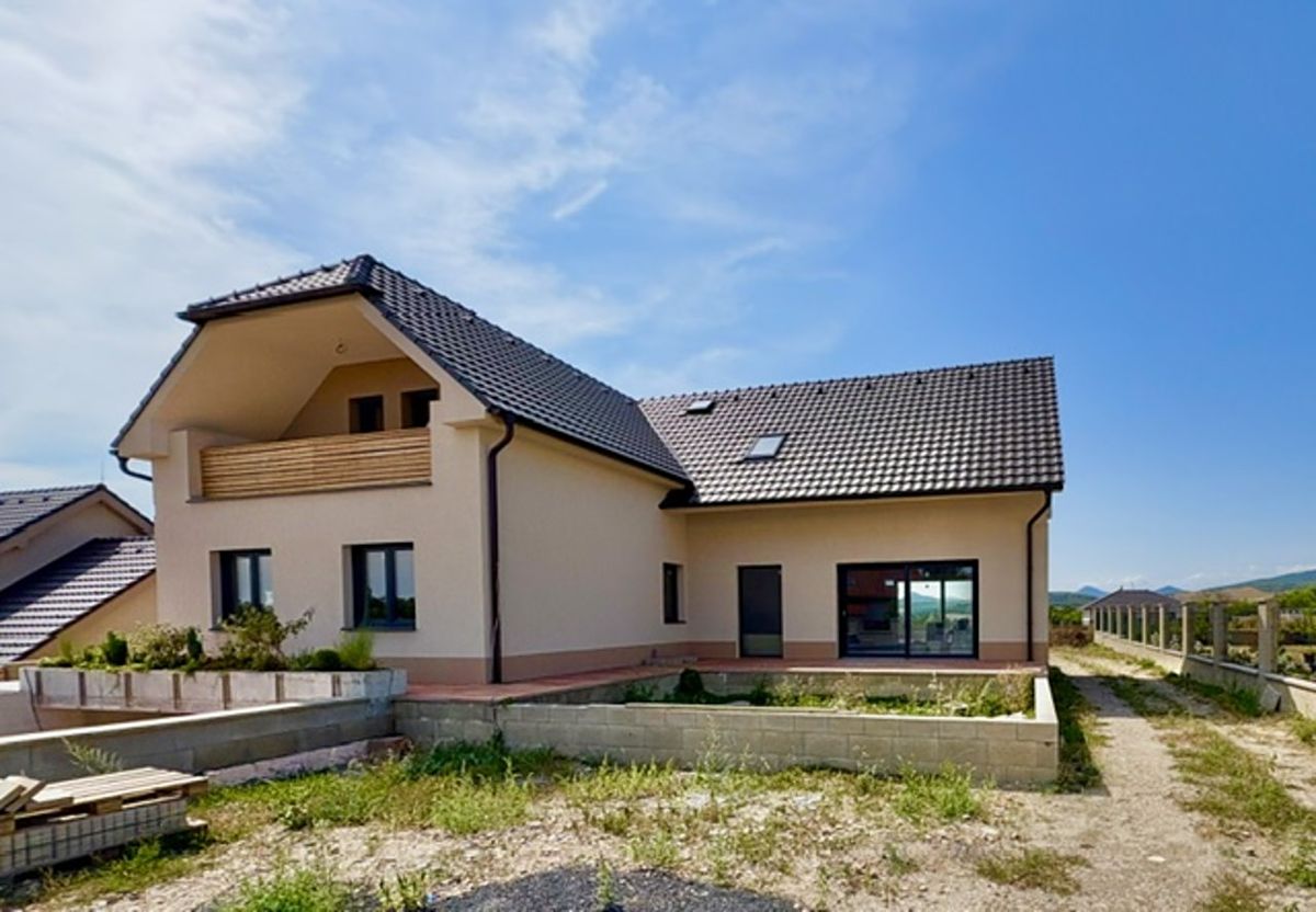 Prodej specifického typu nemovitosti 250 m², Trnovany – fotka 1 z 3