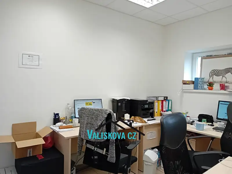 Pronájem obchodního prostoru 210 m², Kroměříž – náhled fotky 3