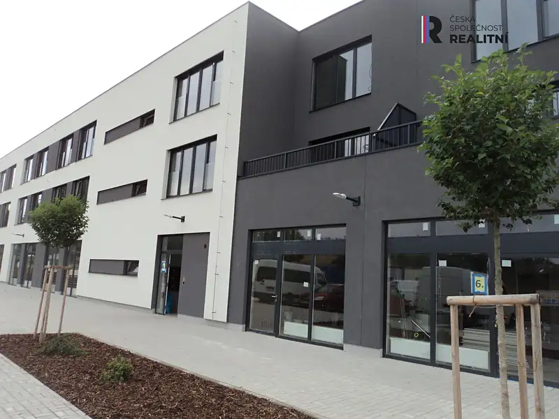Pronájem bytu 1+kk 51 m², Velké Přílepy – náhled fotky 1
