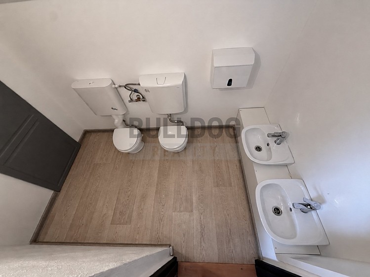 Prodej domu, 211 m² (17 z 25)