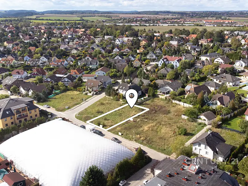 Prodej stavebního pozemku 630 m², Rudná – náhled fotky 3