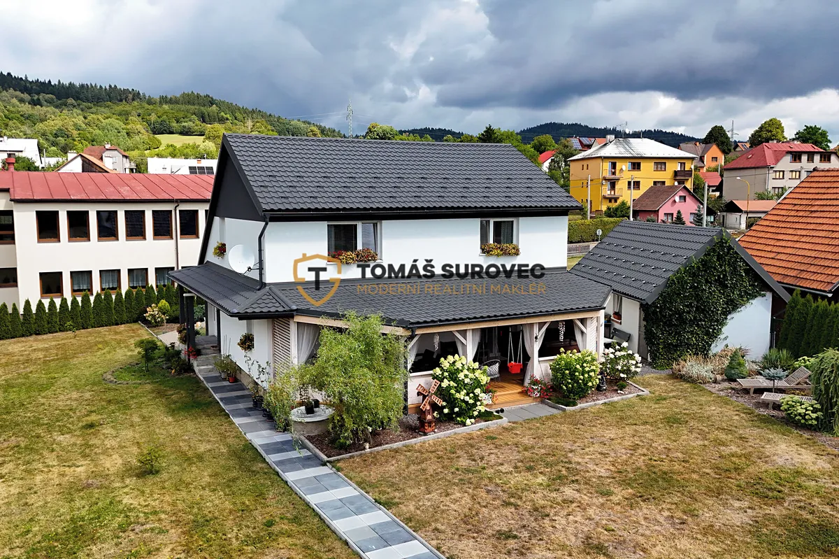 Prodej rodinného domu 160 m², pozemek 2323 m²