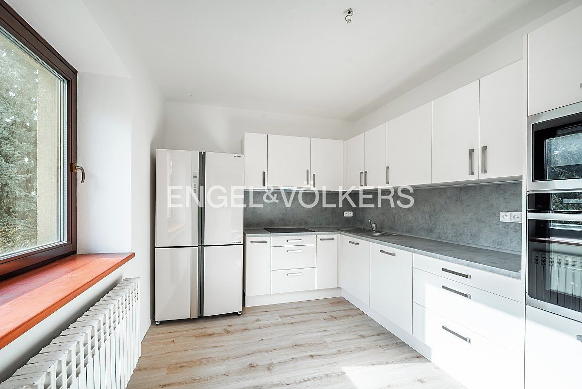 Pronájem bytu 3+kk 123 m² – fotografie 2