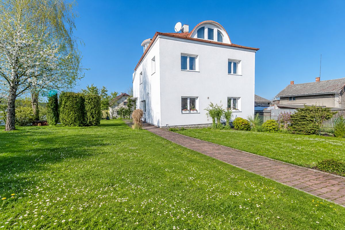 Prodej rodinného domu 180 m², pozemek 680 m²
