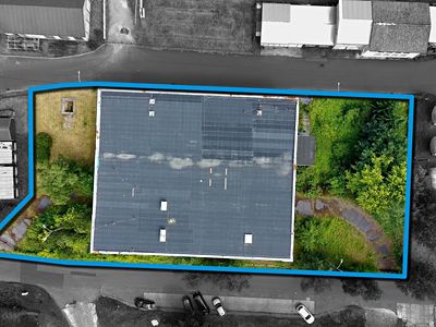 Prodej výrobní haly, prostoru 3000 m²