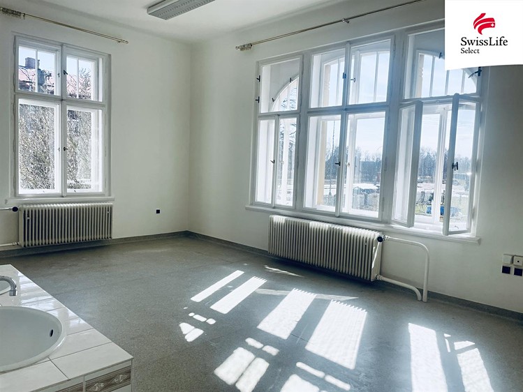Комерційне приміщення в оренду, 32 м² (6 з 24)