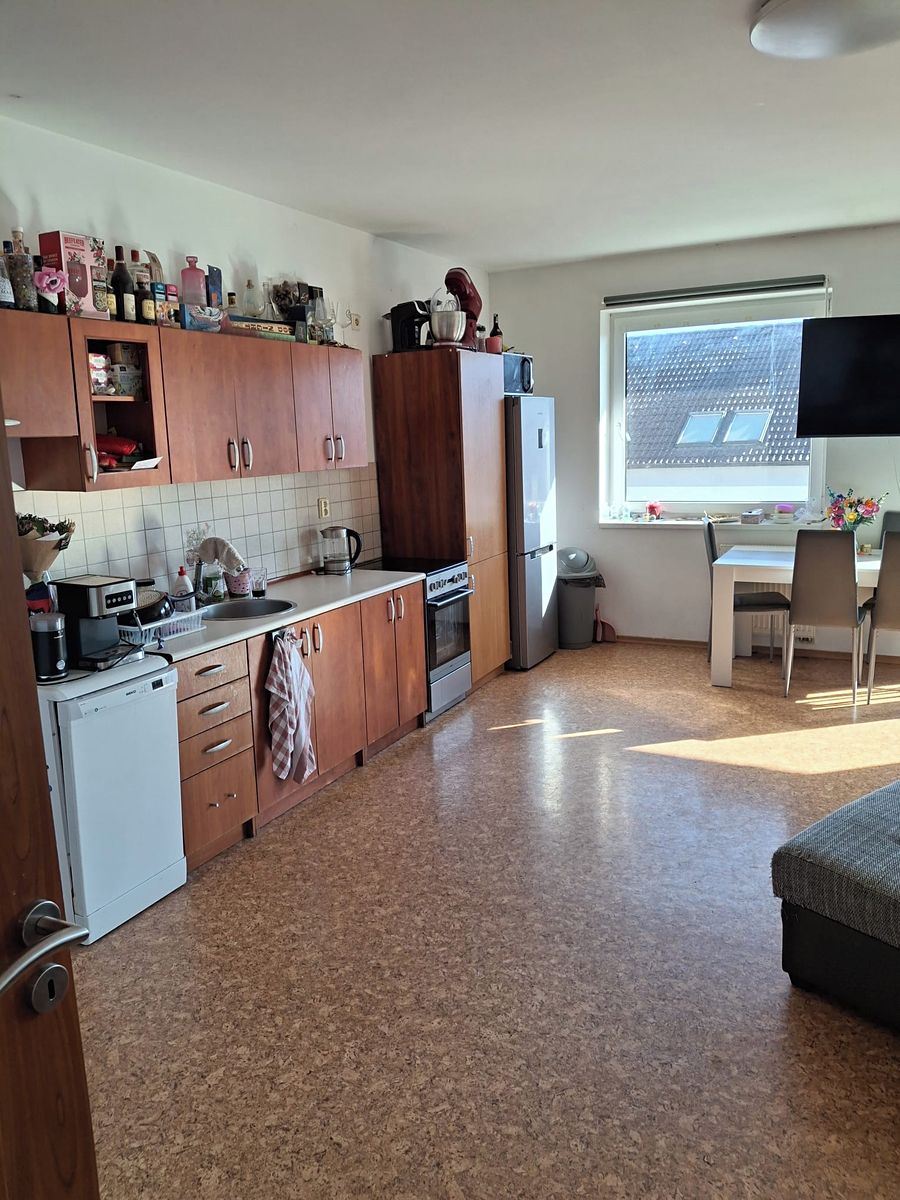 Pronájem bytu 2+kk 90 m² – fotografie 3
