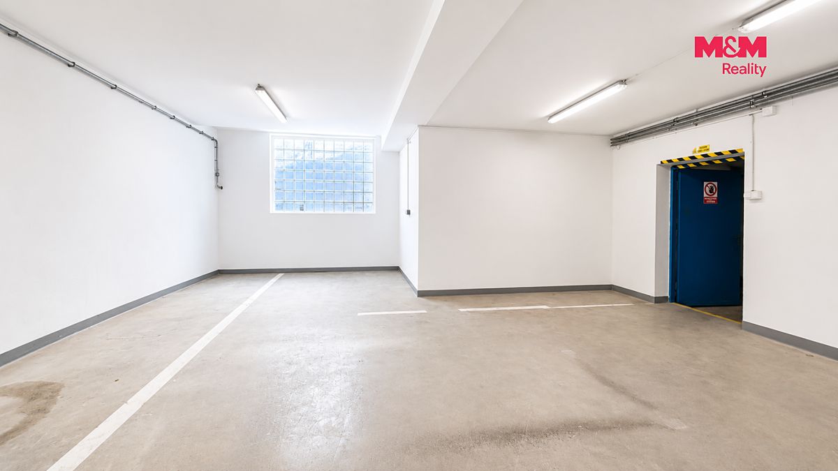 Pronájem obchodního prostoru 126 m² – fotografie 2