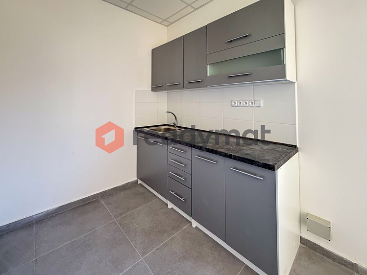 Комерційне приміщення в оренду, 588 м² (8 з 19)