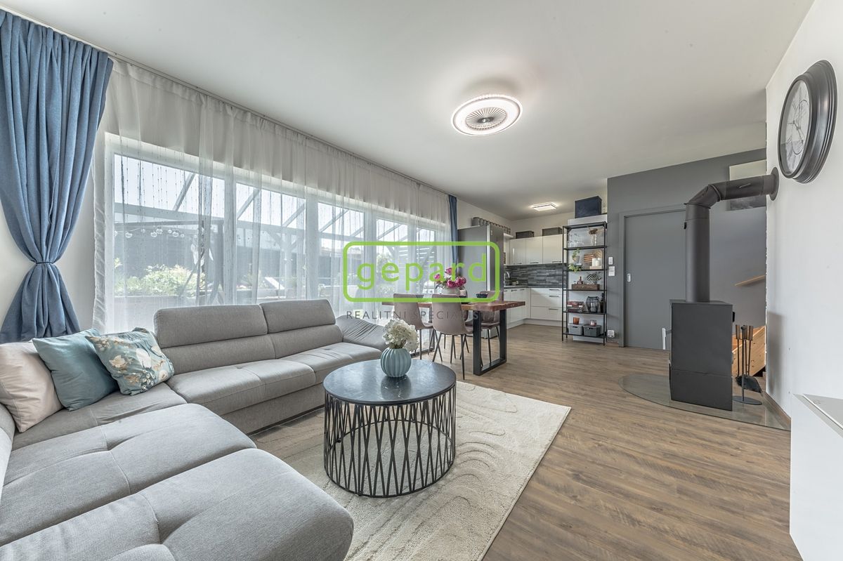 Prodej bytu 4+kk 92 m²