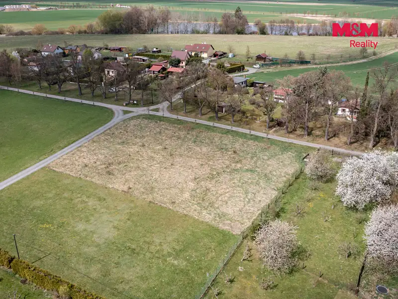 Prodej stavebního pozemku 2692 m², Březnice – náhled fotky 2