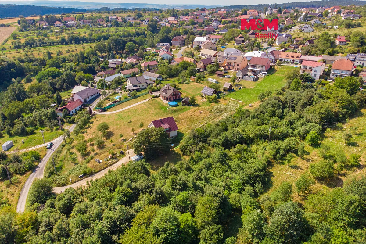 Prodej stavebního pozemku 1046 m²
