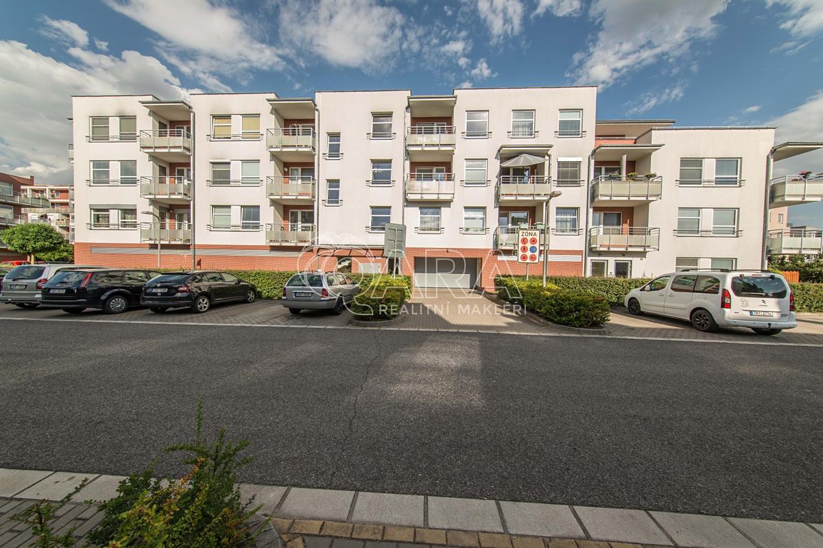 Pronájem bytu 3+kk 74 m² – fotografie 2