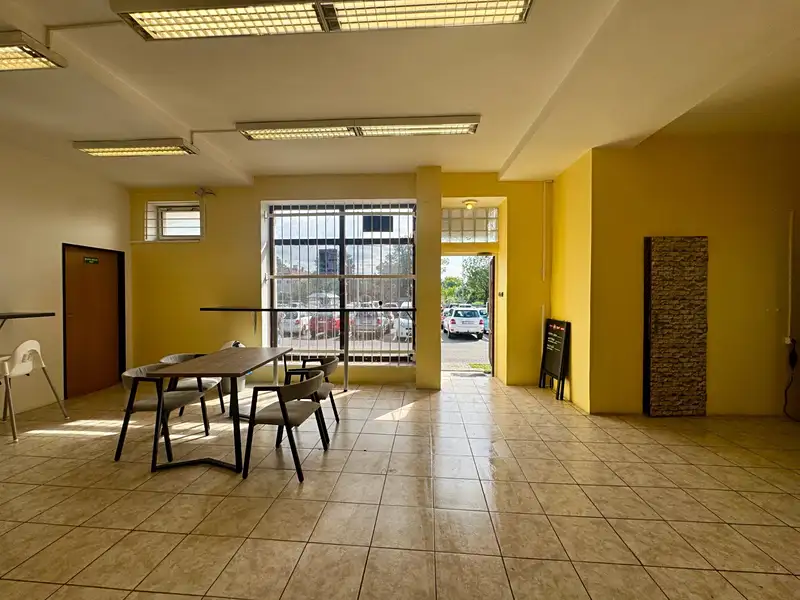 Pronájem obchodního prostoru 110 m², Zubří – náhled fotky 2