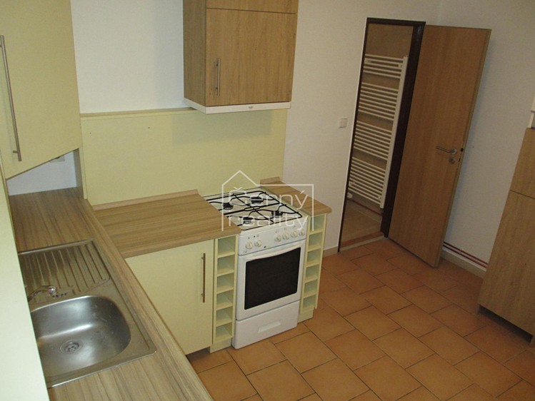 Комерційне приміщення на продаж, 350 м² (4 з 31)
