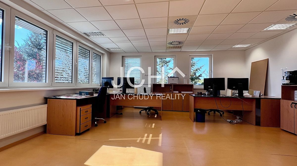 Pronájem obchodního prostoru 22 m²