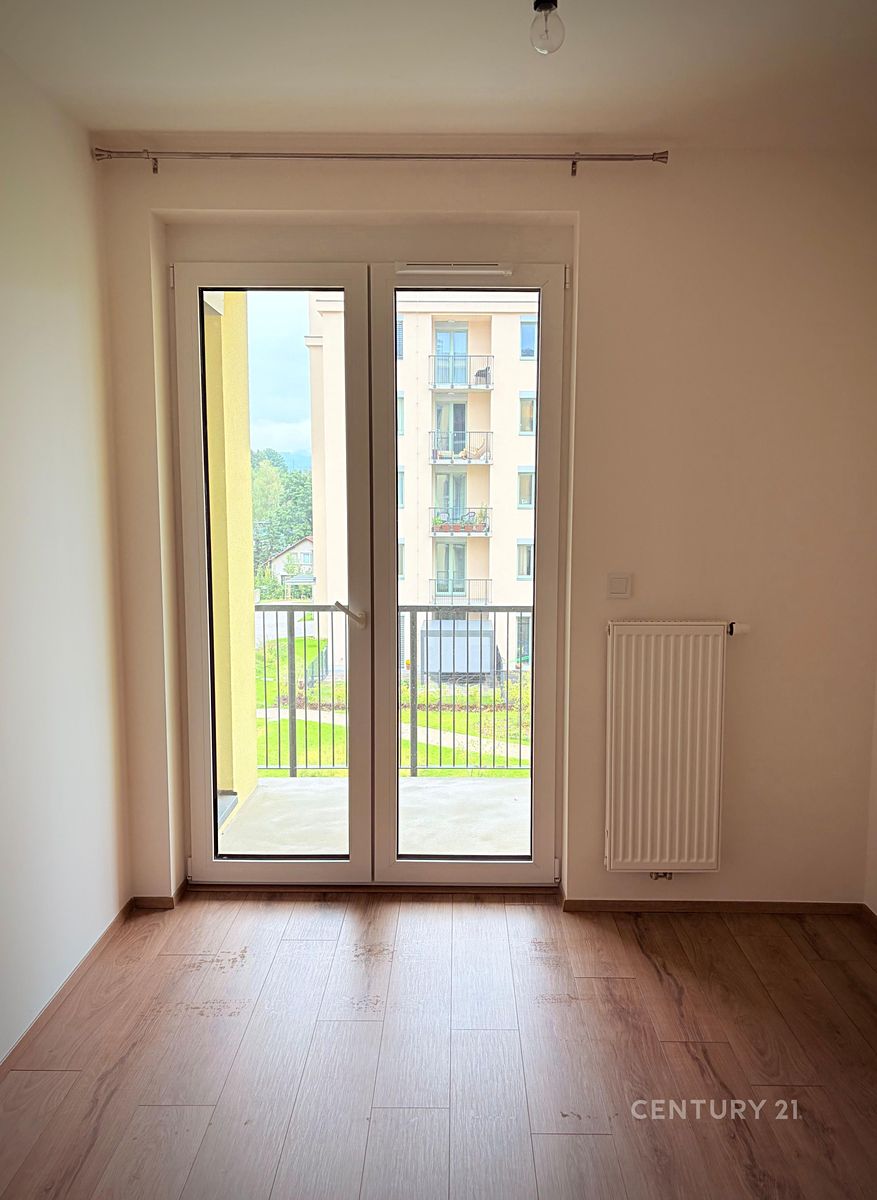 Pronájem bytu 2+kk 57 m² – fotografie 3